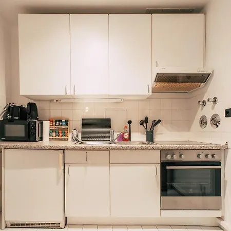 Luga Homes - Nikolaikirche Apartment