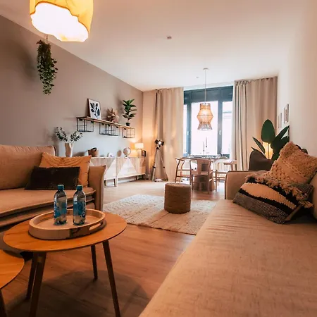 Luga Homes - Nikolaikirche Apartment