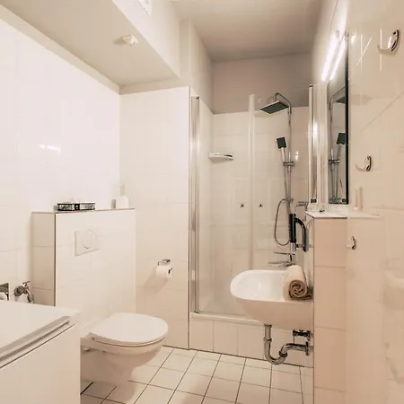 Luga Homes - Nikolaikirche Apartment