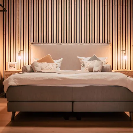 Luga Homes - Nikolaikirche * Leipzig