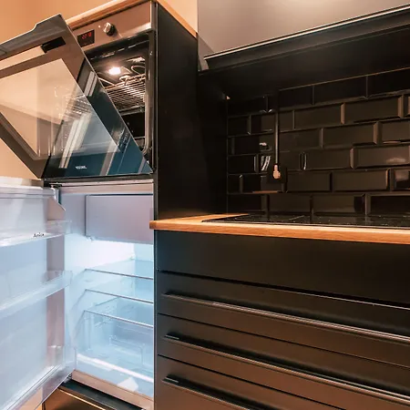 Luga Homes - Nikolaikirche لبسيا