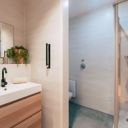 Luga Homes - Nikolaikirche Apartment *