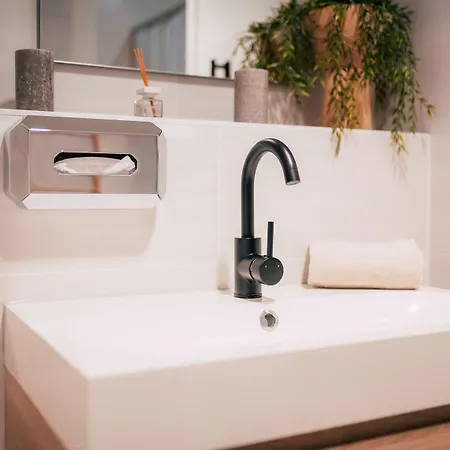 شقة Luga Homes - Nikolaikirche