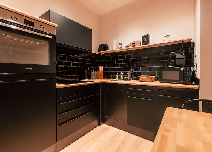 Luga Homes - Nikolaikirche *